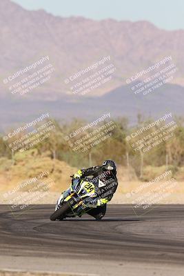 media/Nov-02-2025-CVMA (Sun) [[337aff29ab]]/Race 17-Amateur Supersport Middleweight/